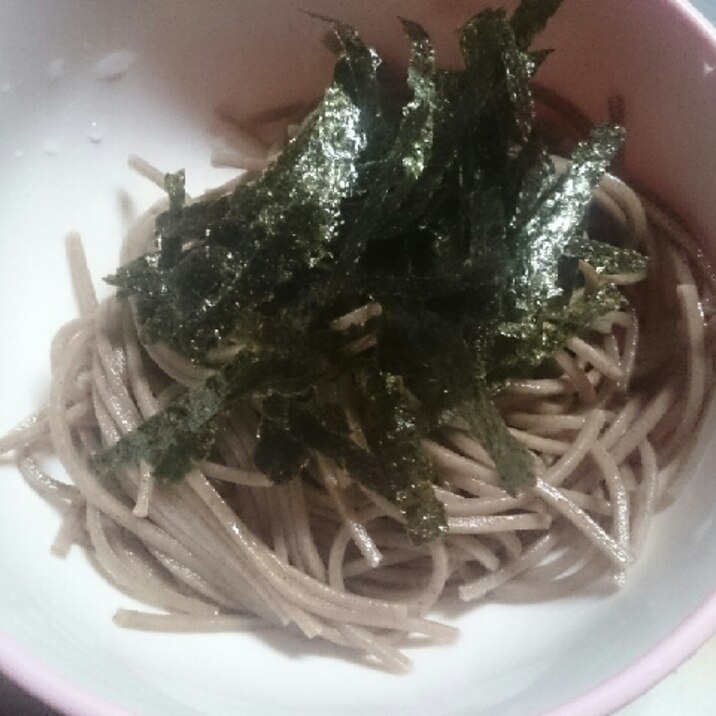 えごま油が隠し味!海苔そば